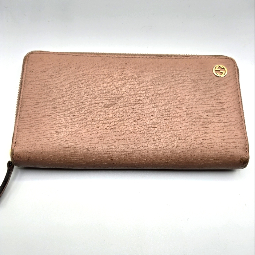Gucci Pink Wallet